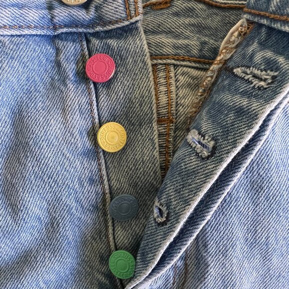 Levi's special edition LOVE (Pride) jean shorts - Picture 7 of 8